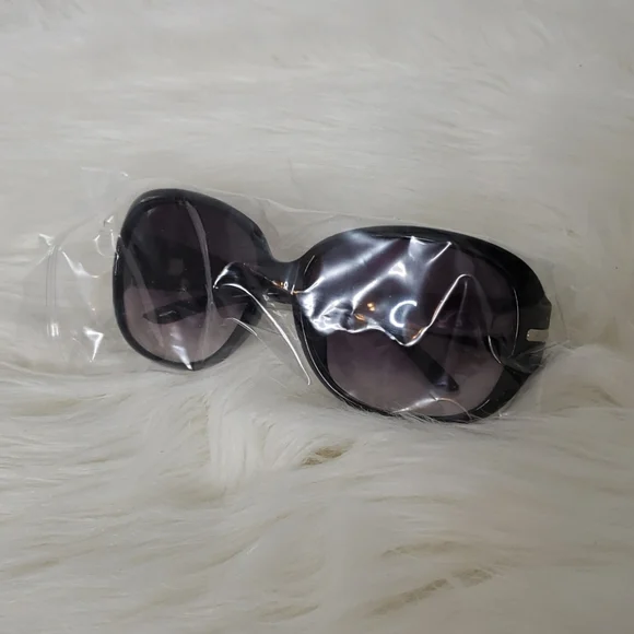 NWT Black Glitter UV Protection Sunglasses - Picture 6 of 14